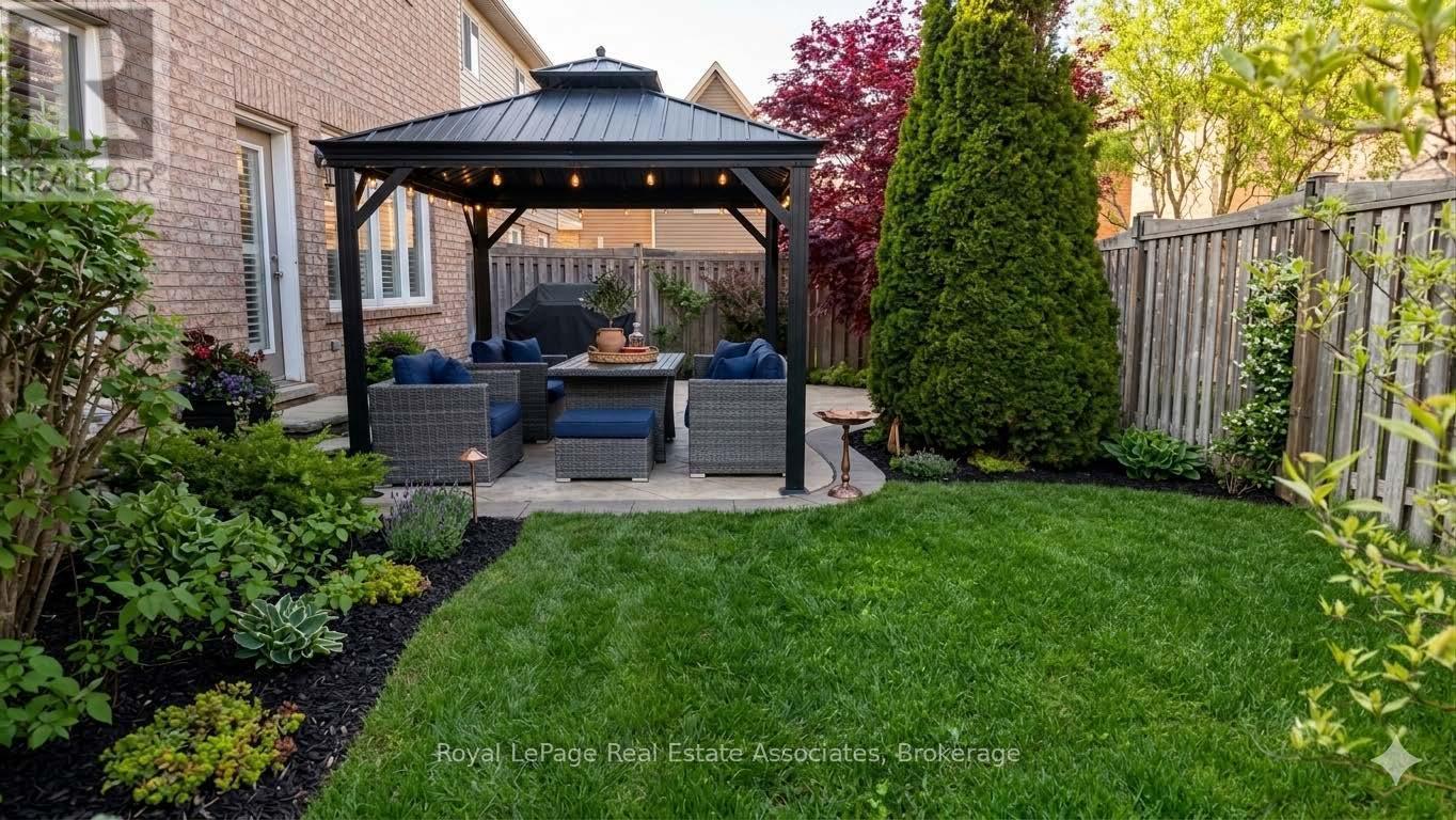 879 Etherington Way, Milton, ON - Outdoor With Deck Patio Veranda