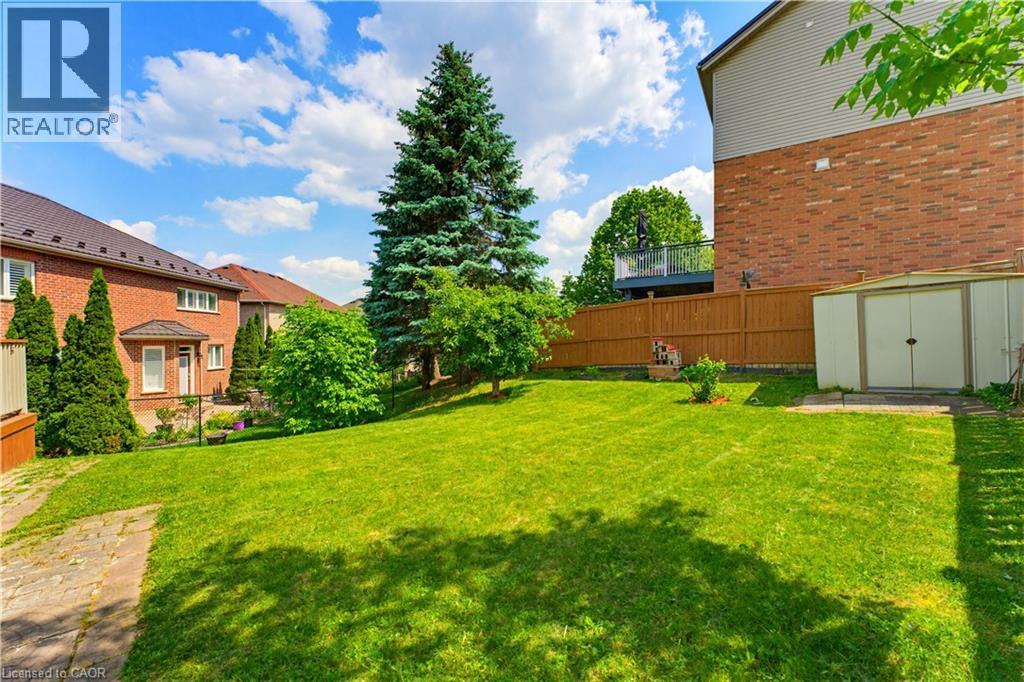 805 Munich Circle, Waterloo, ON - Outdoor
