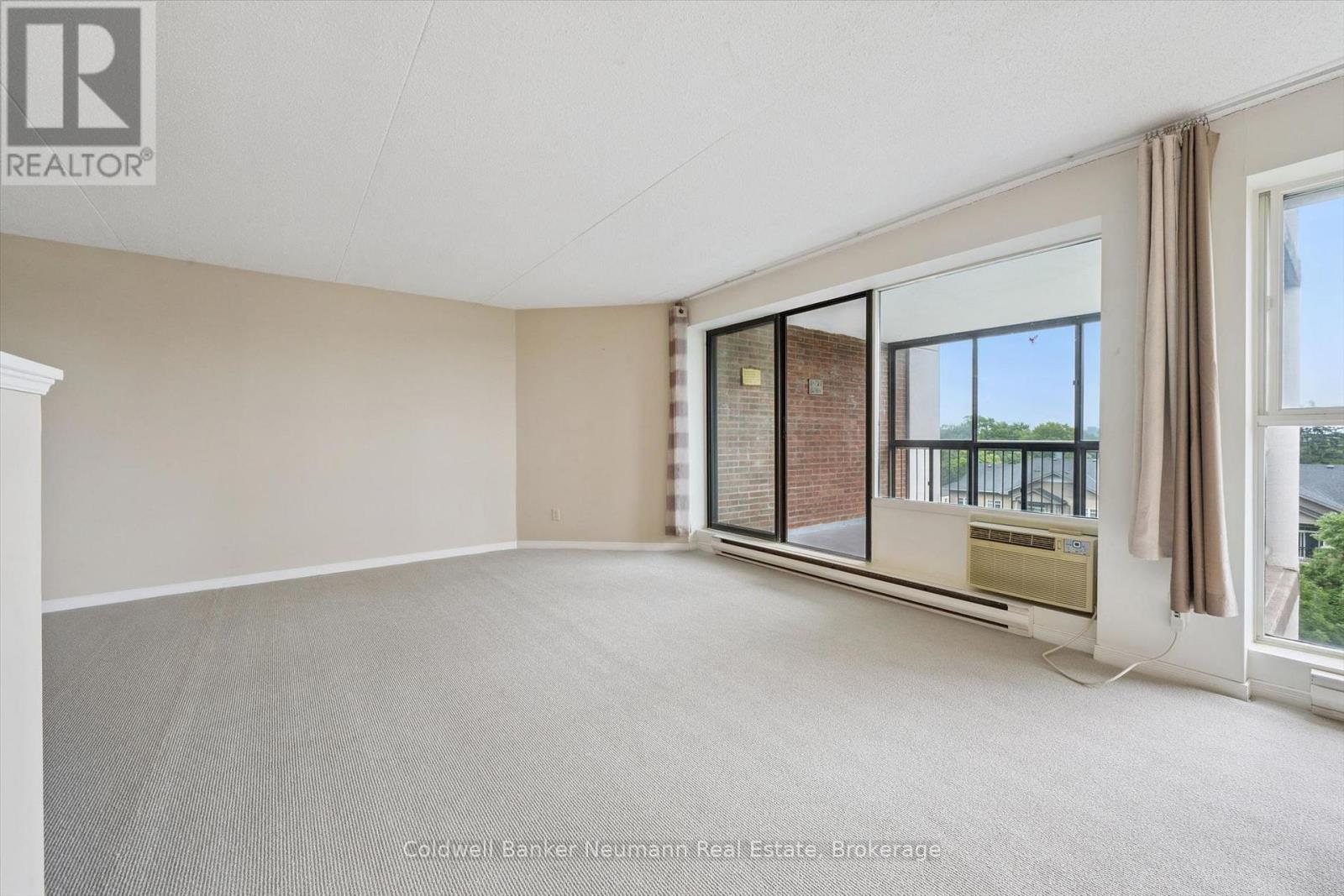 708 - 22 Marilyn Drive, Guelph (Riverside Park), ON - Indoor Photo Showing Other Room