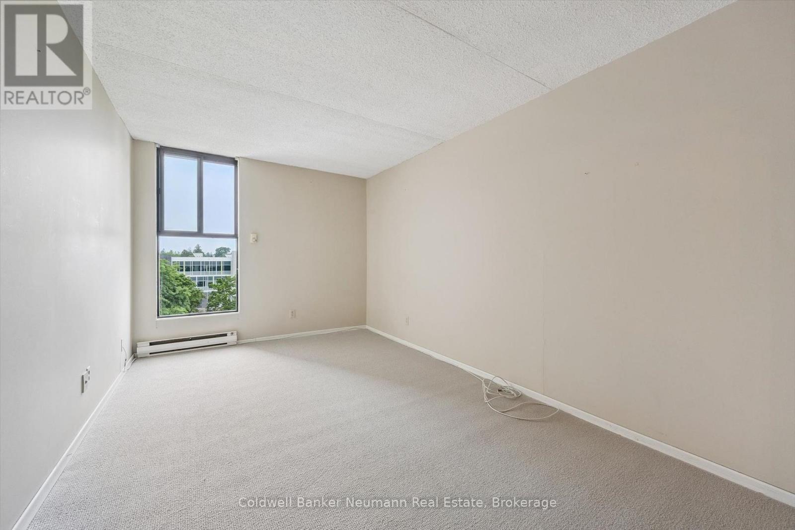 708 - 22 Marilyn Drive, Guelph (Riverside Park), ON - Indoor Photo Showing Other Room
