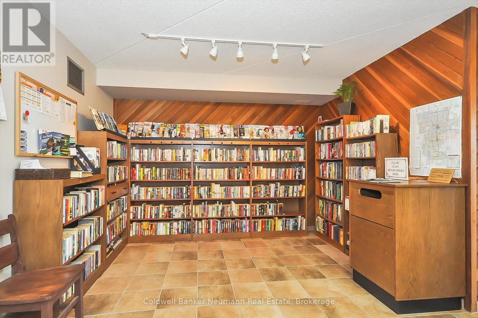 708 - 22 Marilyn Drive, Guelph (Riverside Park), ON - Indoor