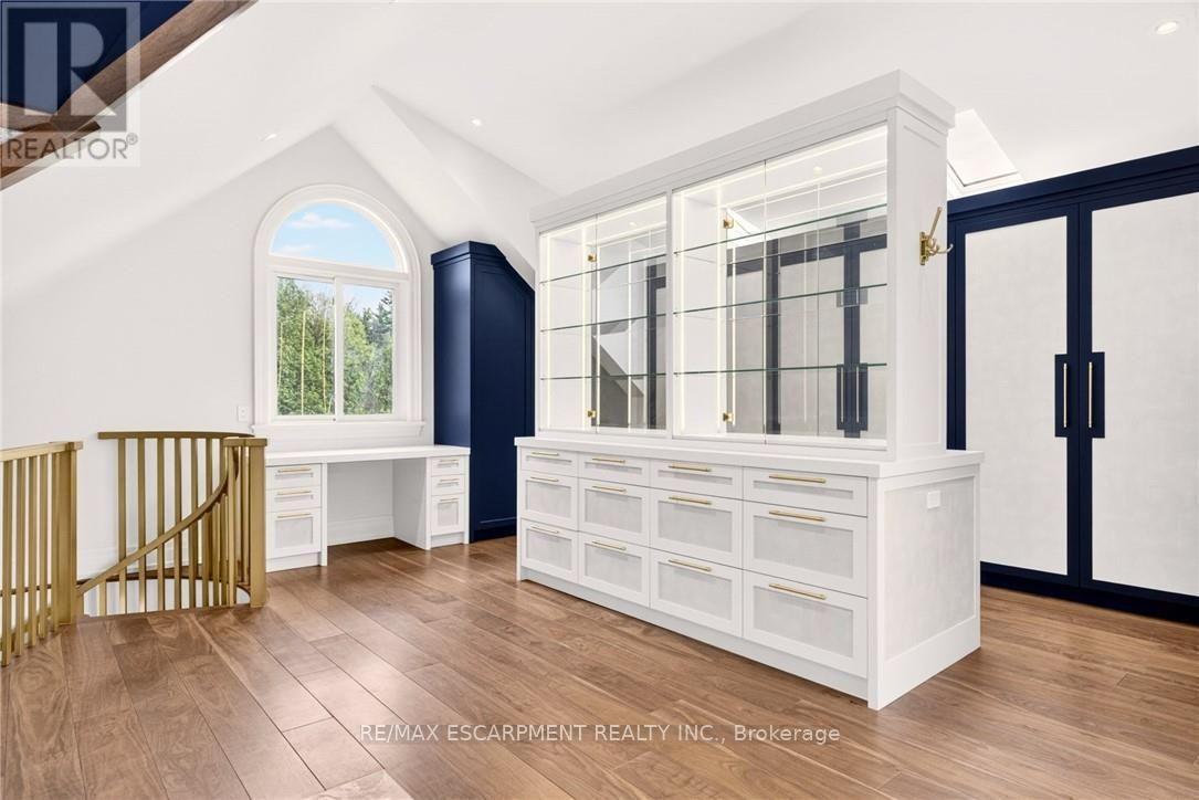 1670 Medad Springs Court, Burlington, ON - Indoor Photo Showing Other Room