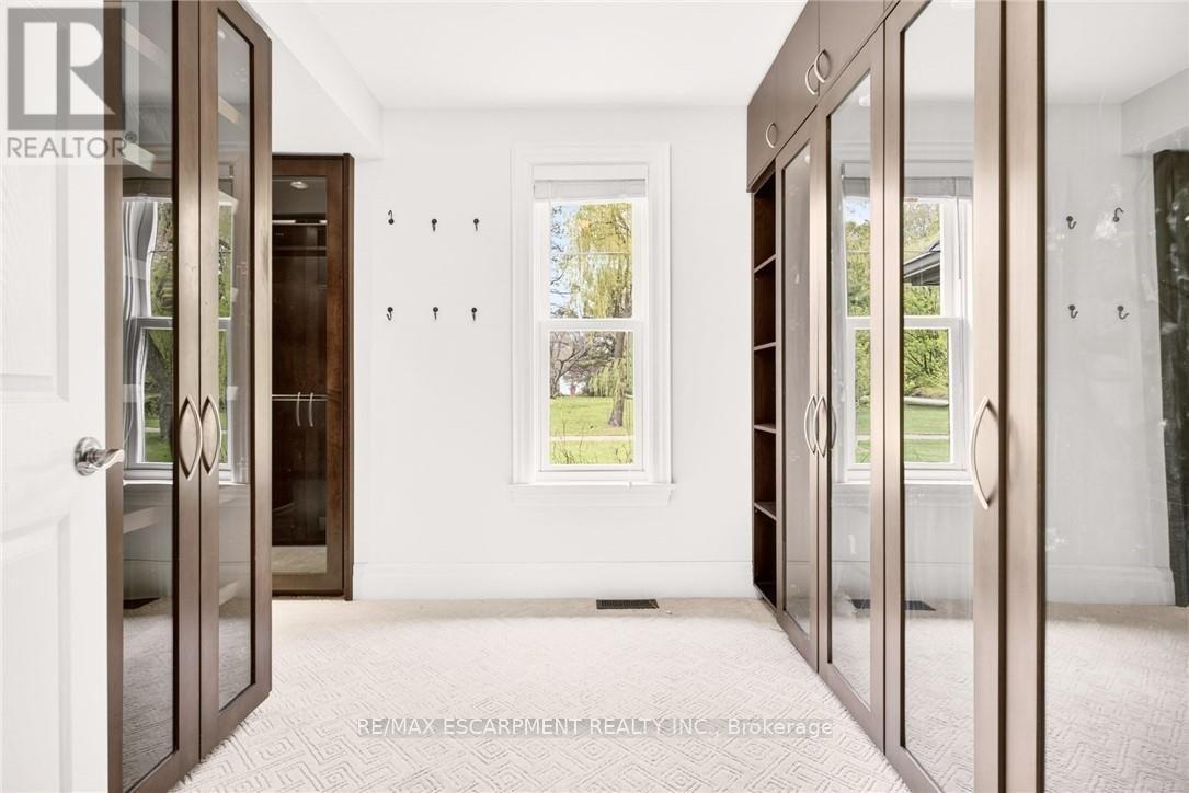 1670 Medad Springs Court, Burlington, ON - Indoor Photo Showing Other Room