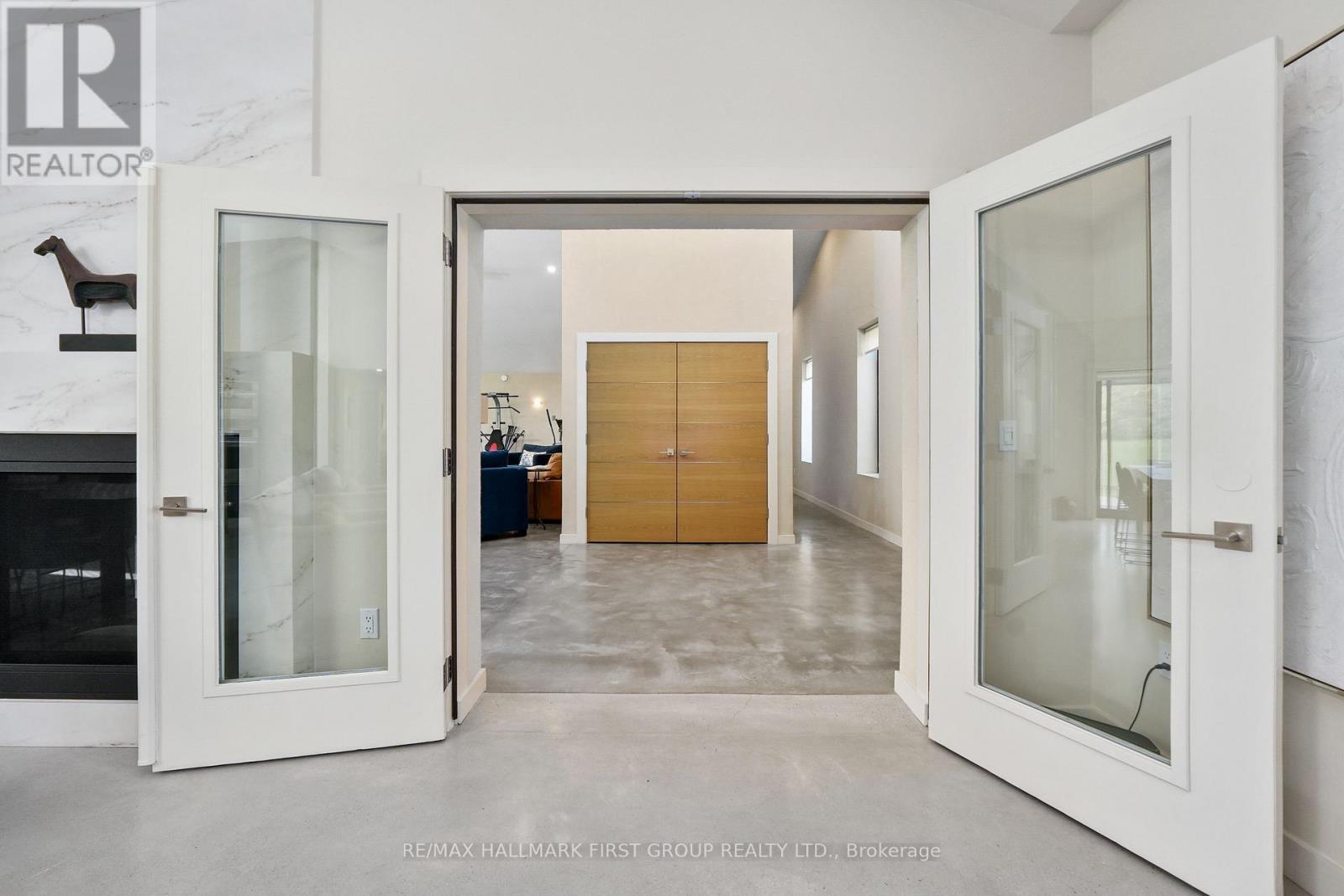 4566 Harwood Road, Hamilton Township, ON - Indoor