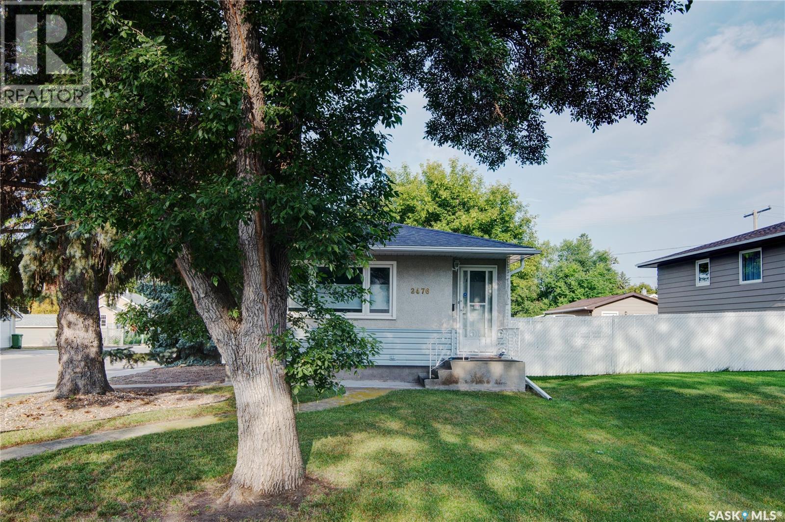2476 Mcara Street, Regina, SK - Outdoor