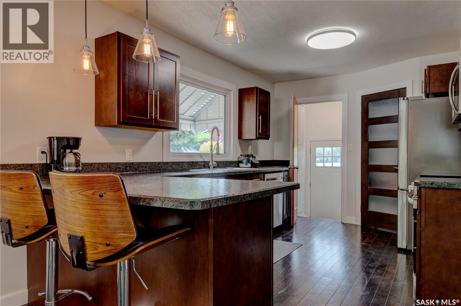 2476 Mcara Street, Regina, SK - Indoor Photo Showing Kitchen