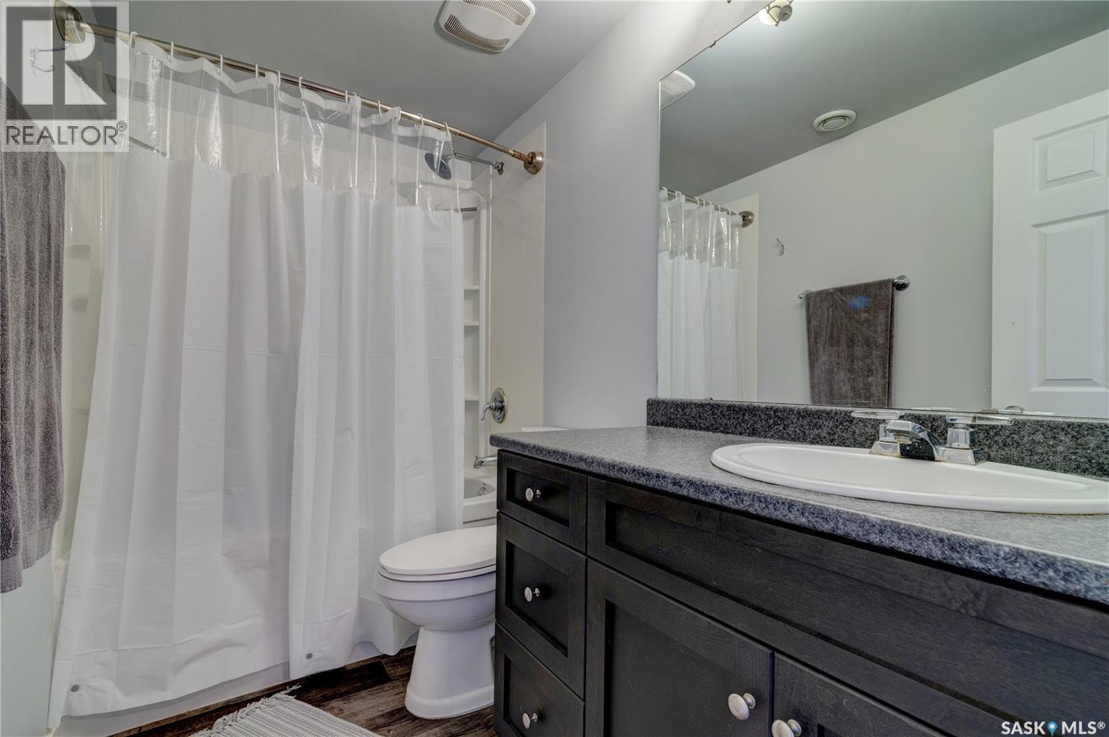 2476 Mcara Street, Regina, SK - Indoor Photo Showing Bathroom