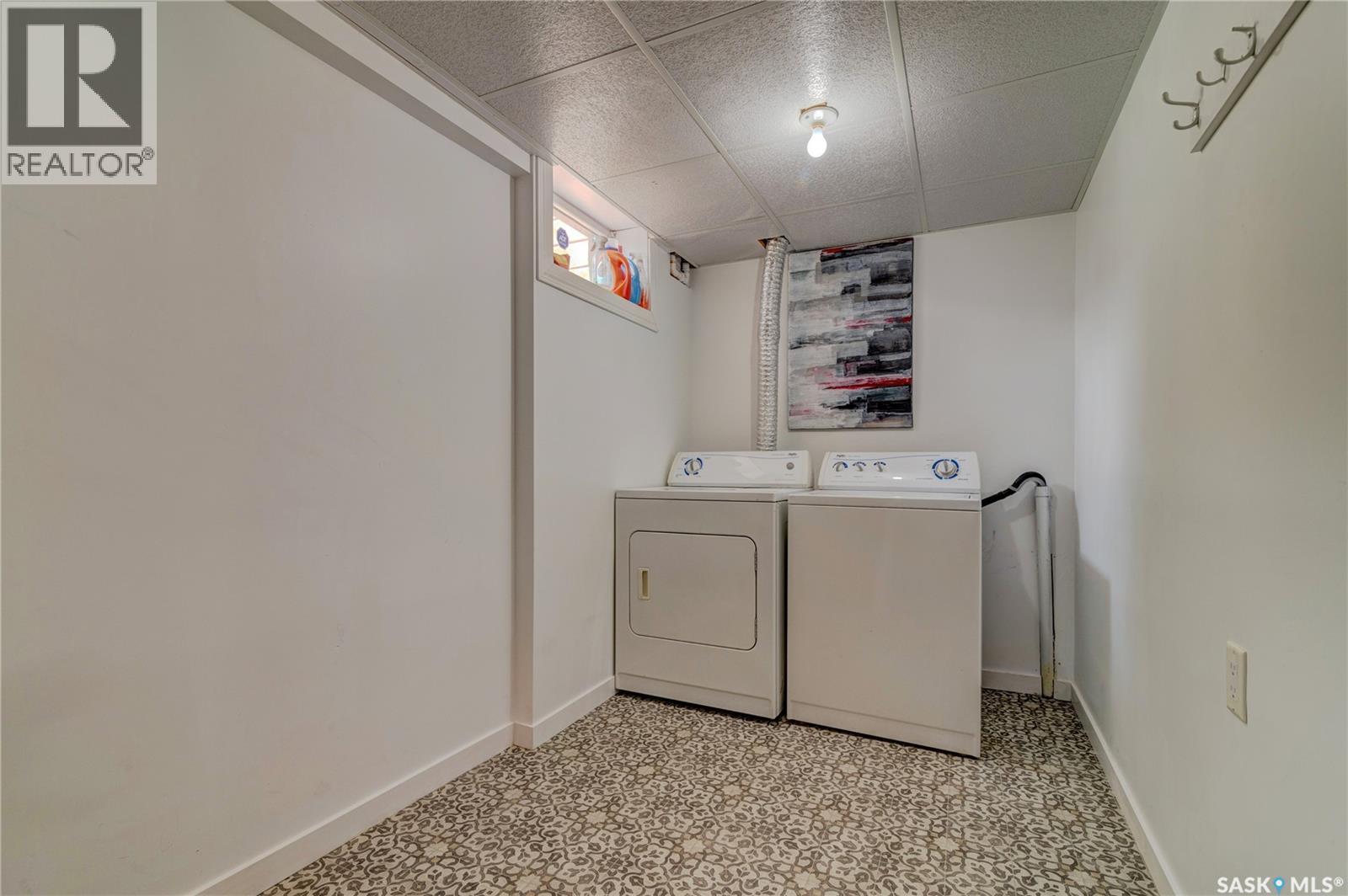 2476 Mcara Street, Regina, SK - Indoor Photo Showing Laundry Room