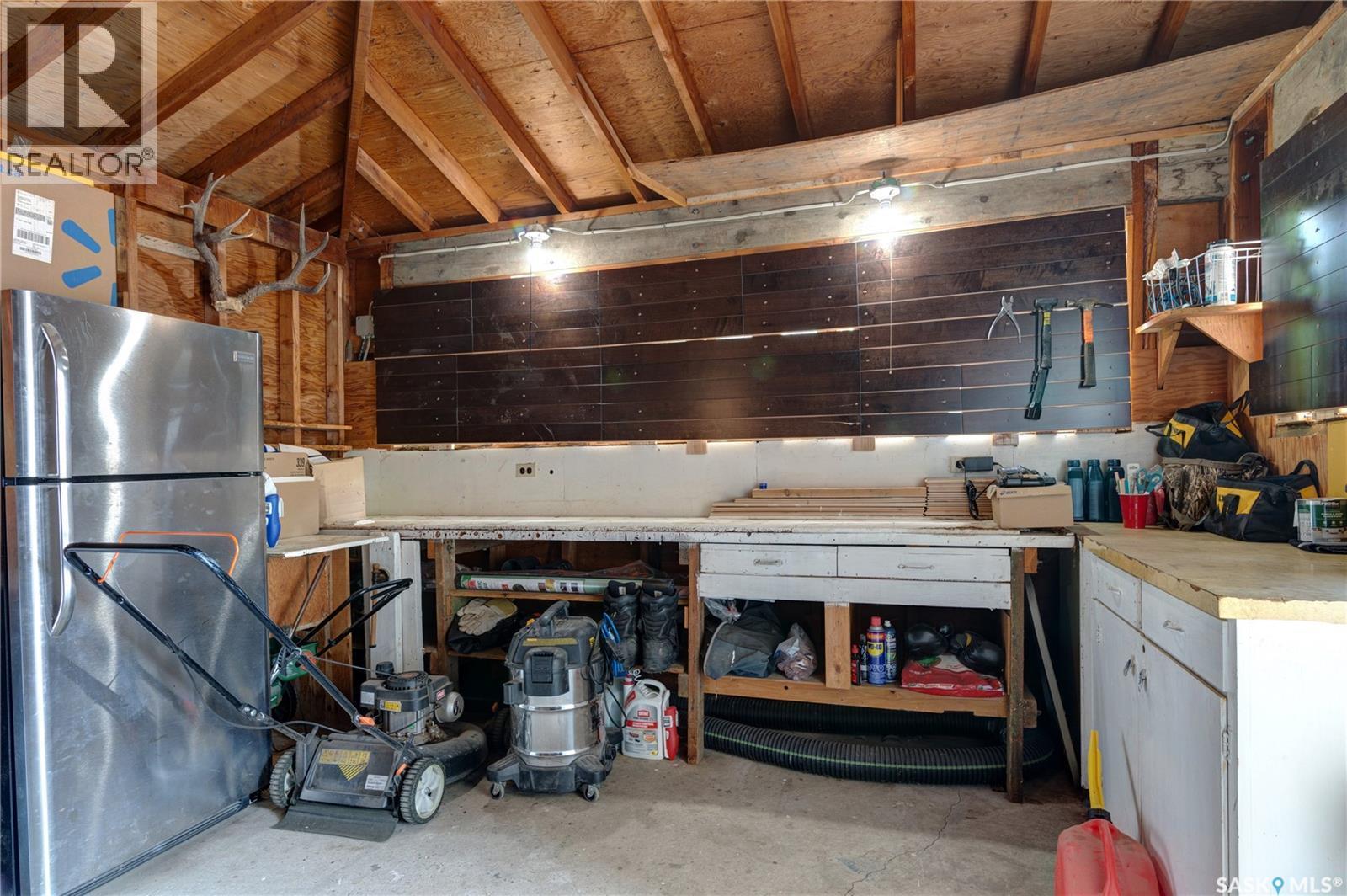 2476 Mcara Street, Regina, SK - Indoor