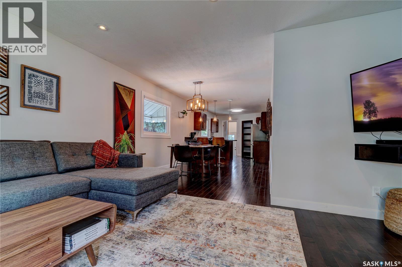 2476 Mcara Street, Regina, SK - Indoor Photo Showing Living Room