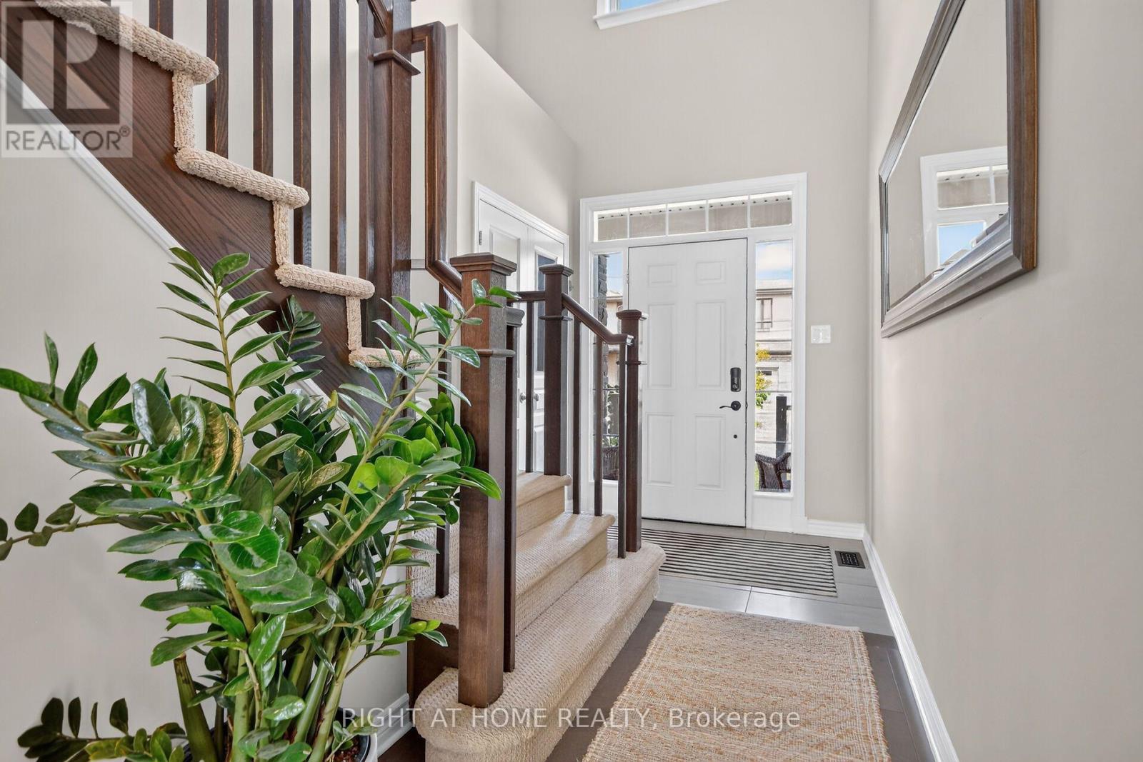 207 Mareth Way, Ottawa, ON - Indoor Photo Showing Other Room