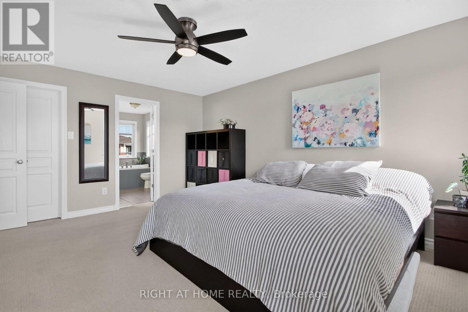 207 Mareth Way, Ottawa, ON - Indoor Photo Showing Bedroom