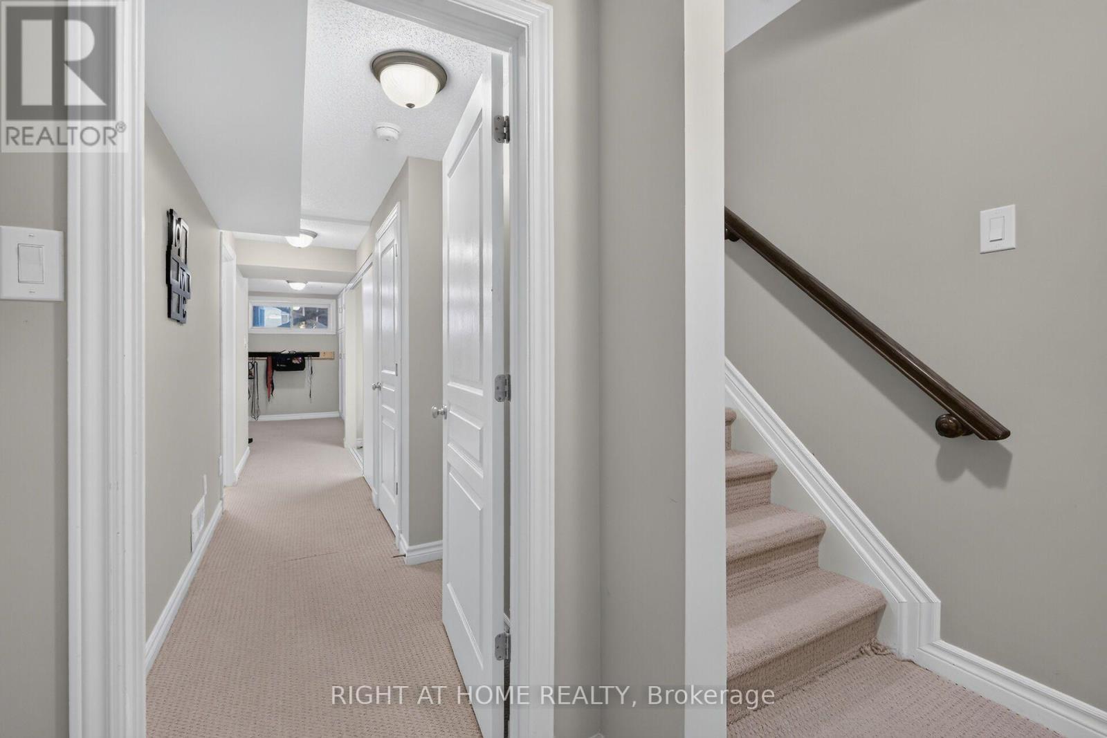 207 Mareth Way, Ottawa, ON - Indoor Photo Showing Other Room