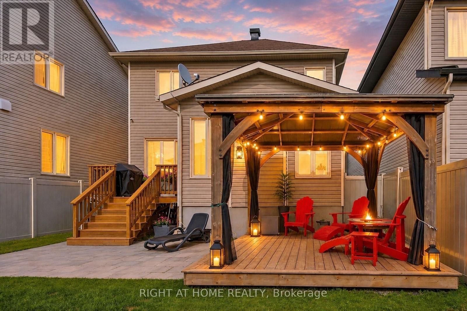 207 Mareth Way, Ottawa, ON - Outdoor With Exterior