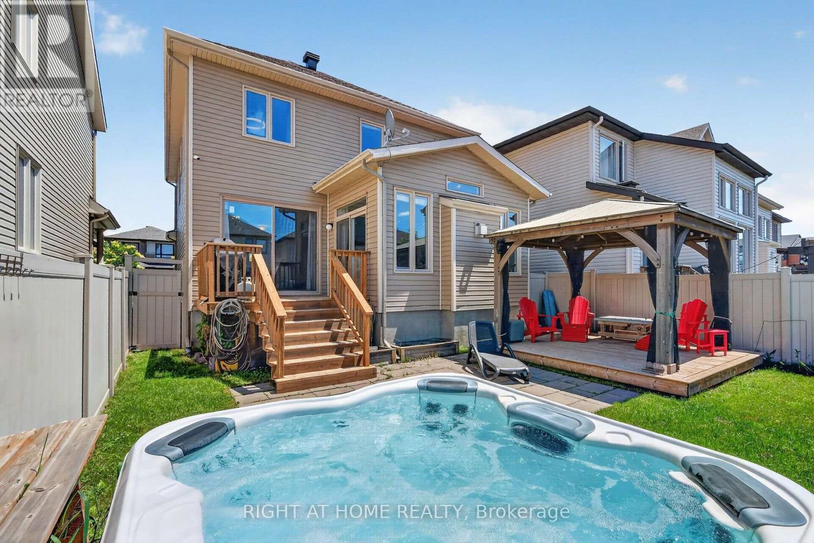 207 Mareth Way, Ottawa, ON - Outdoor With Deck Patio Veranda