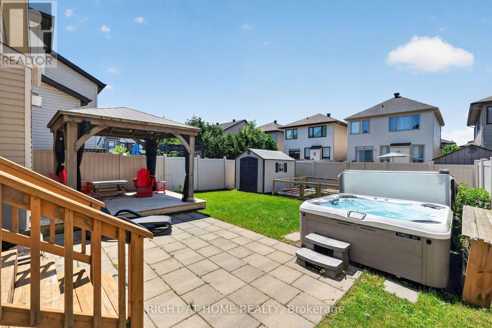 207 Mareth Way, Ottawa, ON - Outdoor