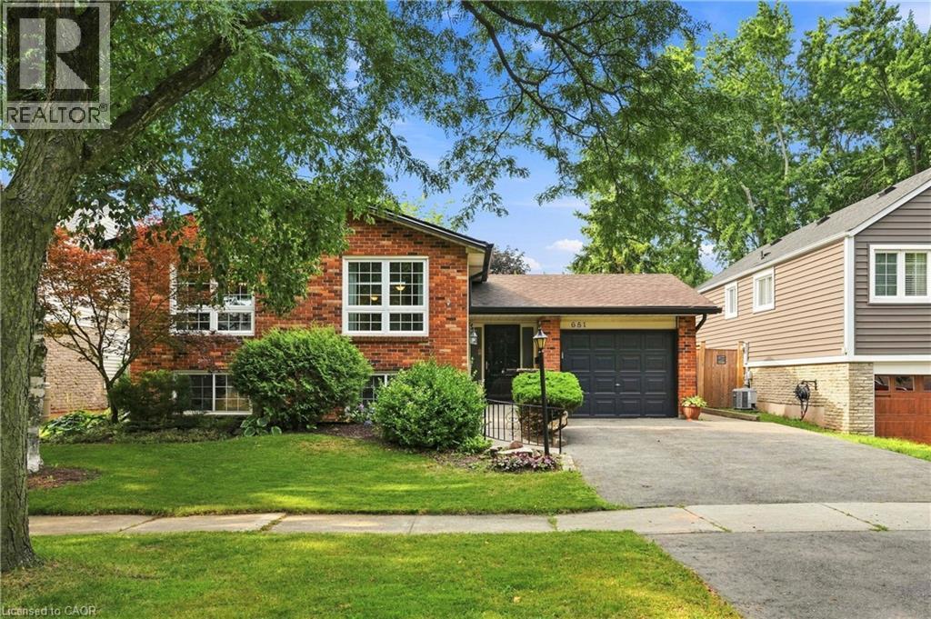 681 Empress Crescent, Burlington, ON - Outdoor