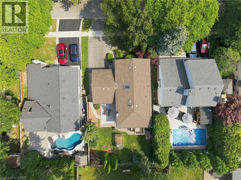 681 Empress Crescent, Burlington, ON - Outdoor