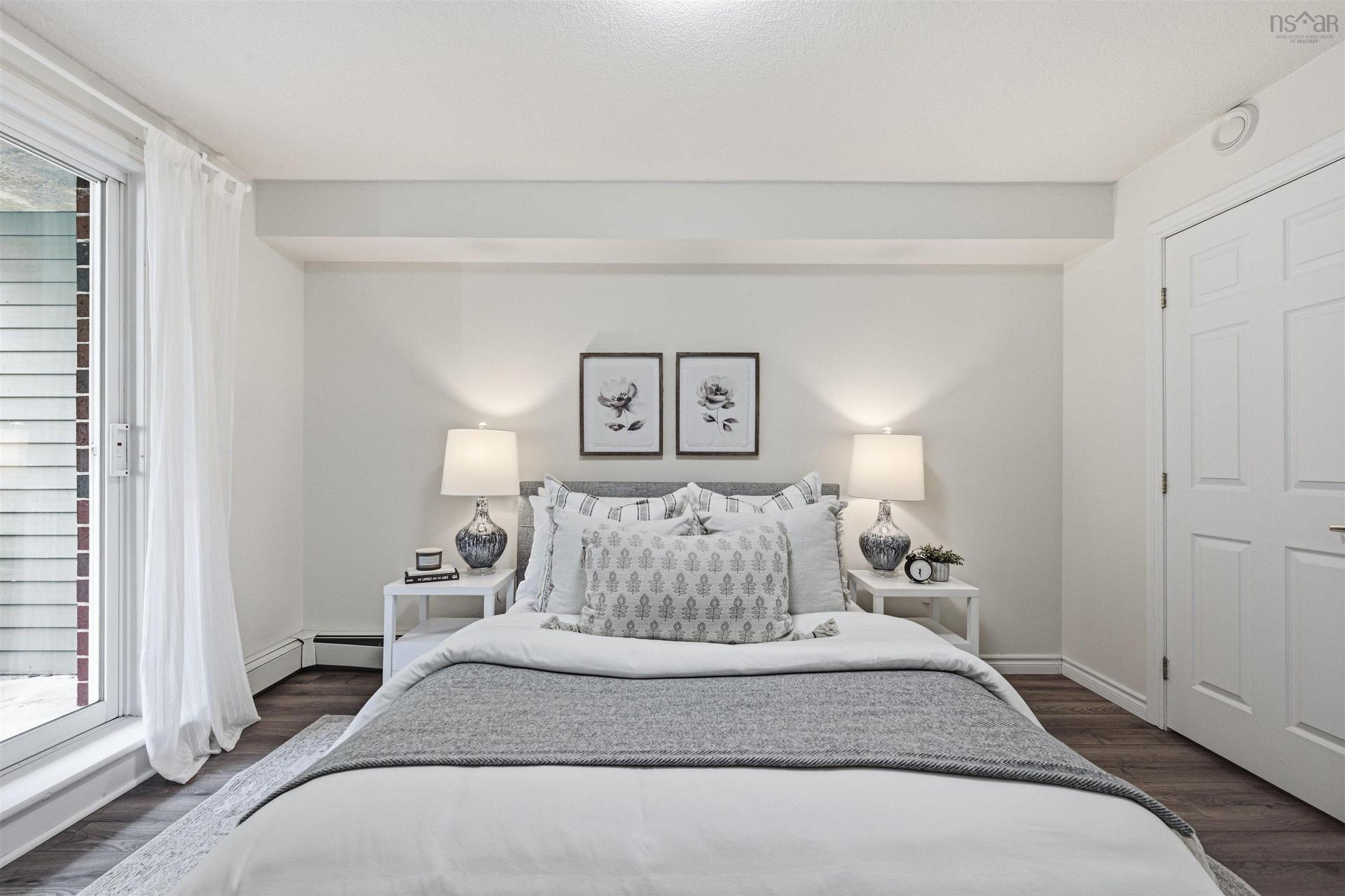 210 1041 Wellington Street, Halifax, NS - Indoor Photo Showing Bedroom