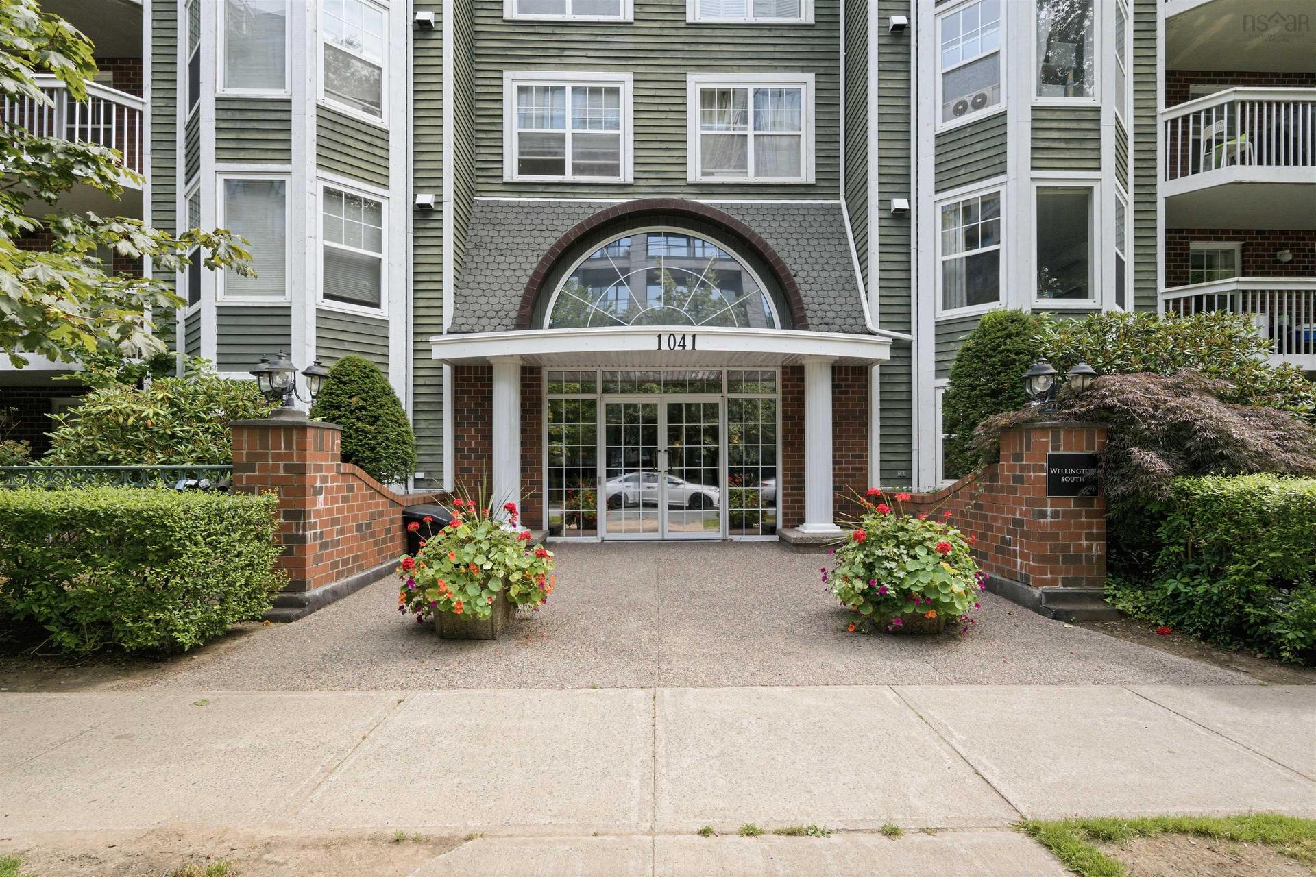 210 1041 Wellington Street, Halifax, NS - Outdoor With Facade