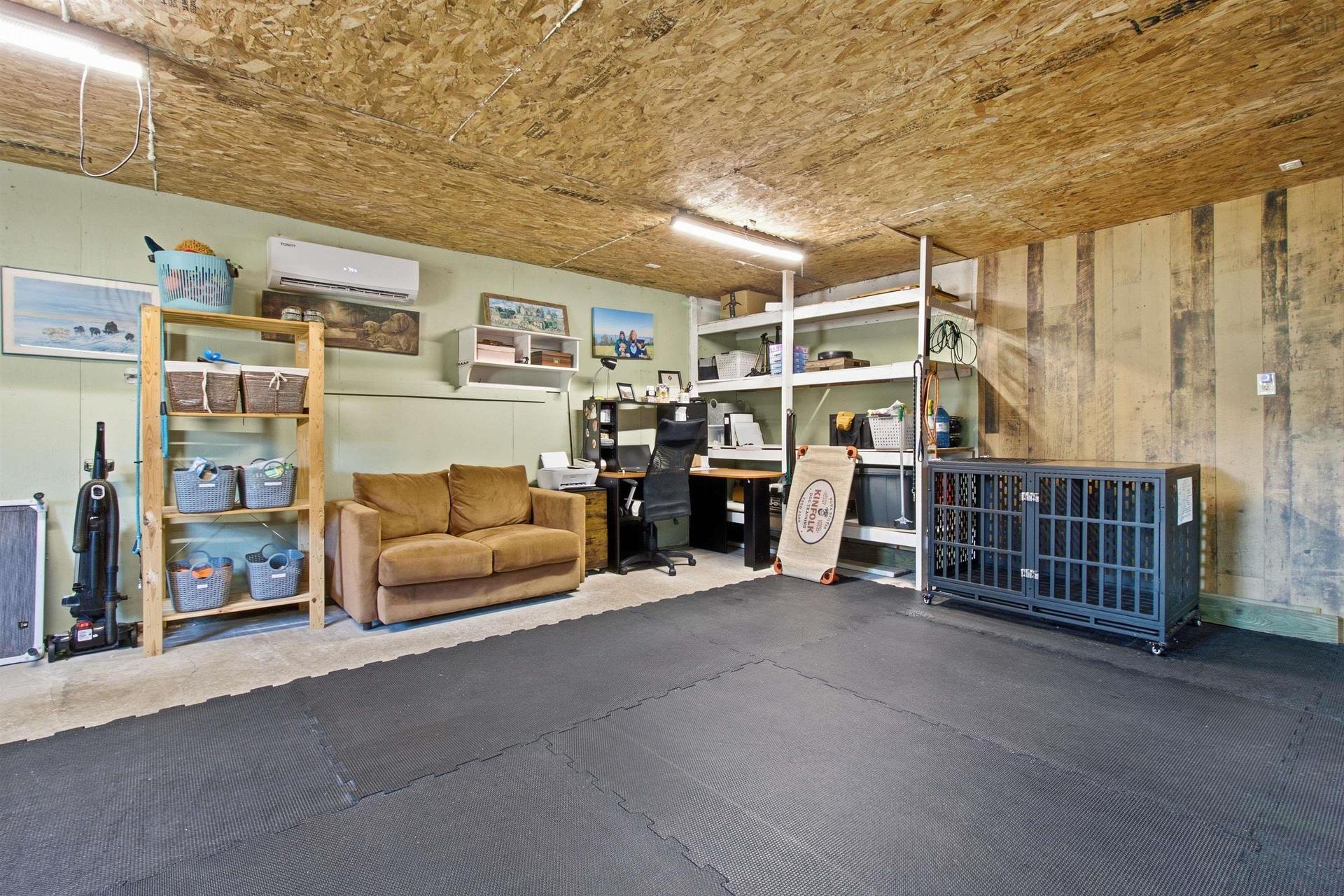 1096 Highway 2, Hilden, NS - Indoor