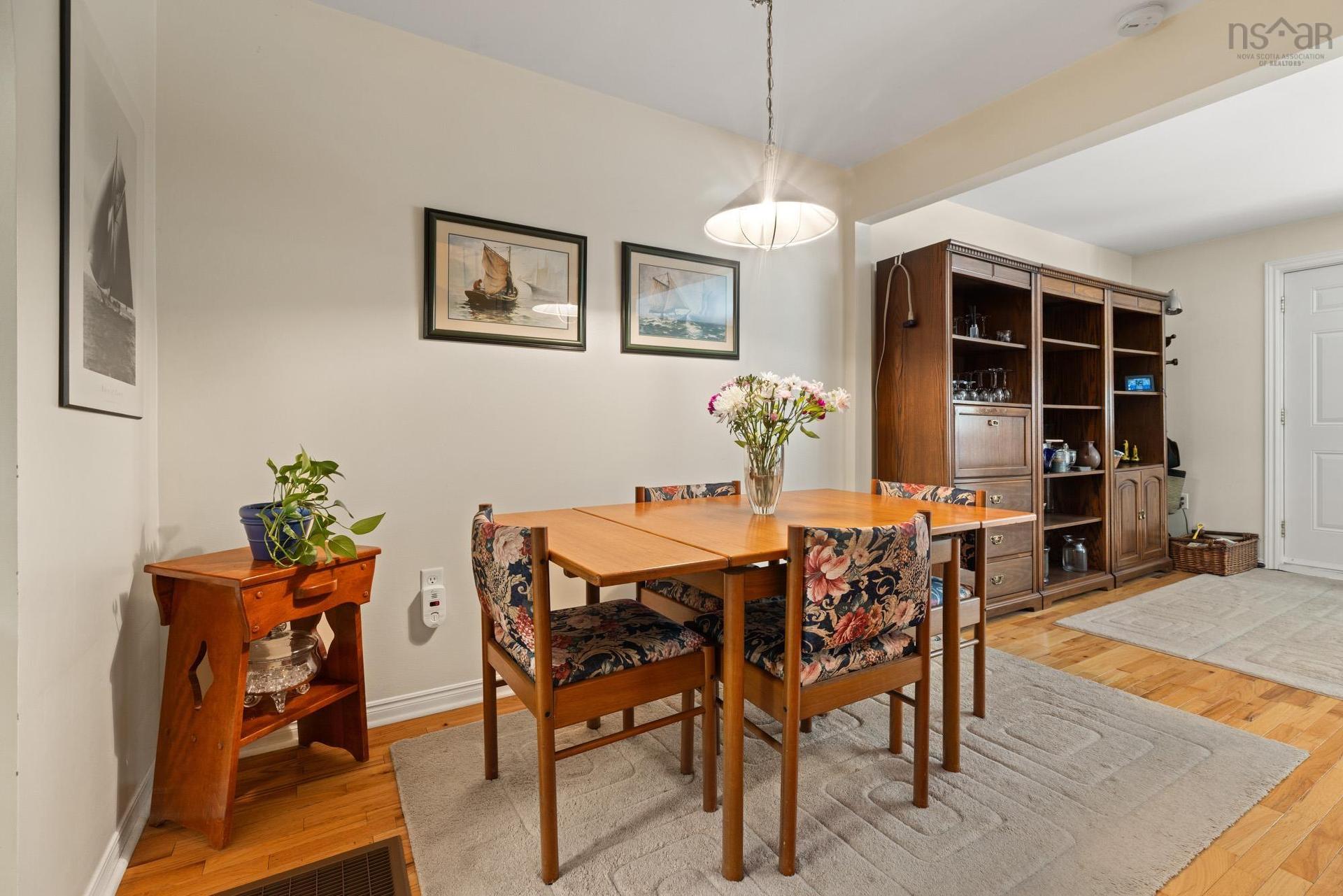 98 Forestside Crescent, Halifax, NS - Indoor Photo Showing Dining Room