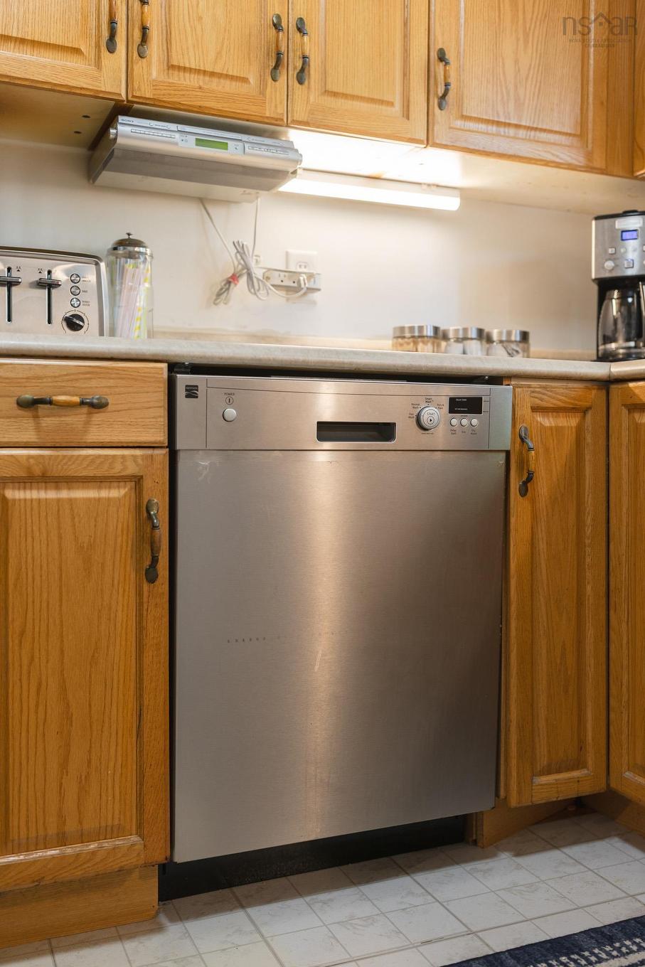 98 Forestside Crescent, Halifax, NS - Indoor Photo Showing Kitchen