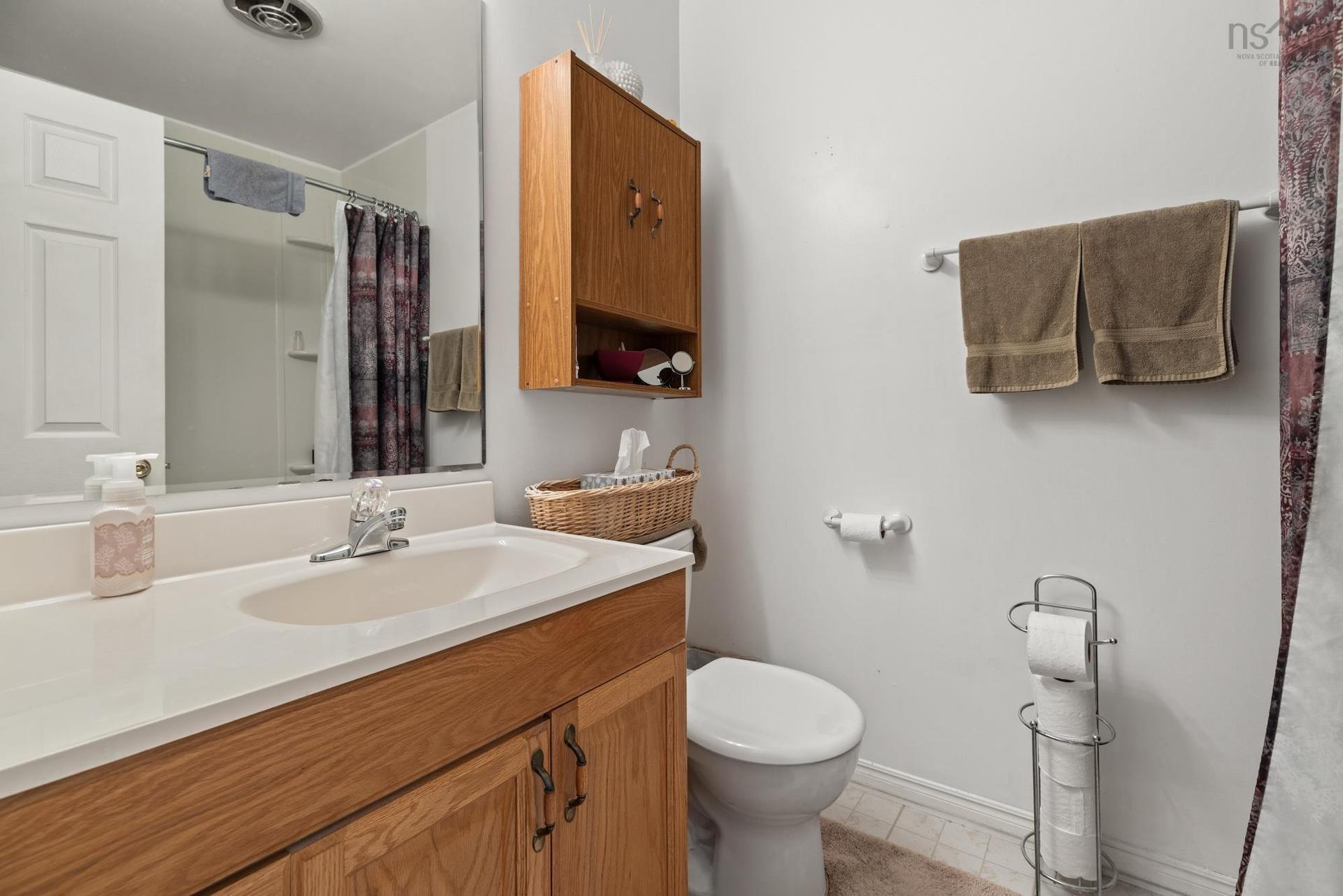 98 Forestside Crescent, Halifax, NS - Indoor Photo Showing Bathroom