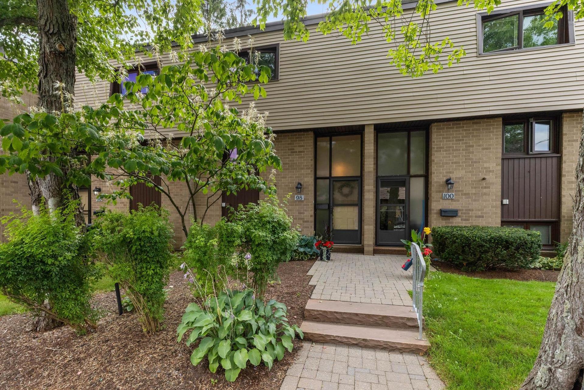 98 Forestside Crescent, Halifax, NS - Outdoor
