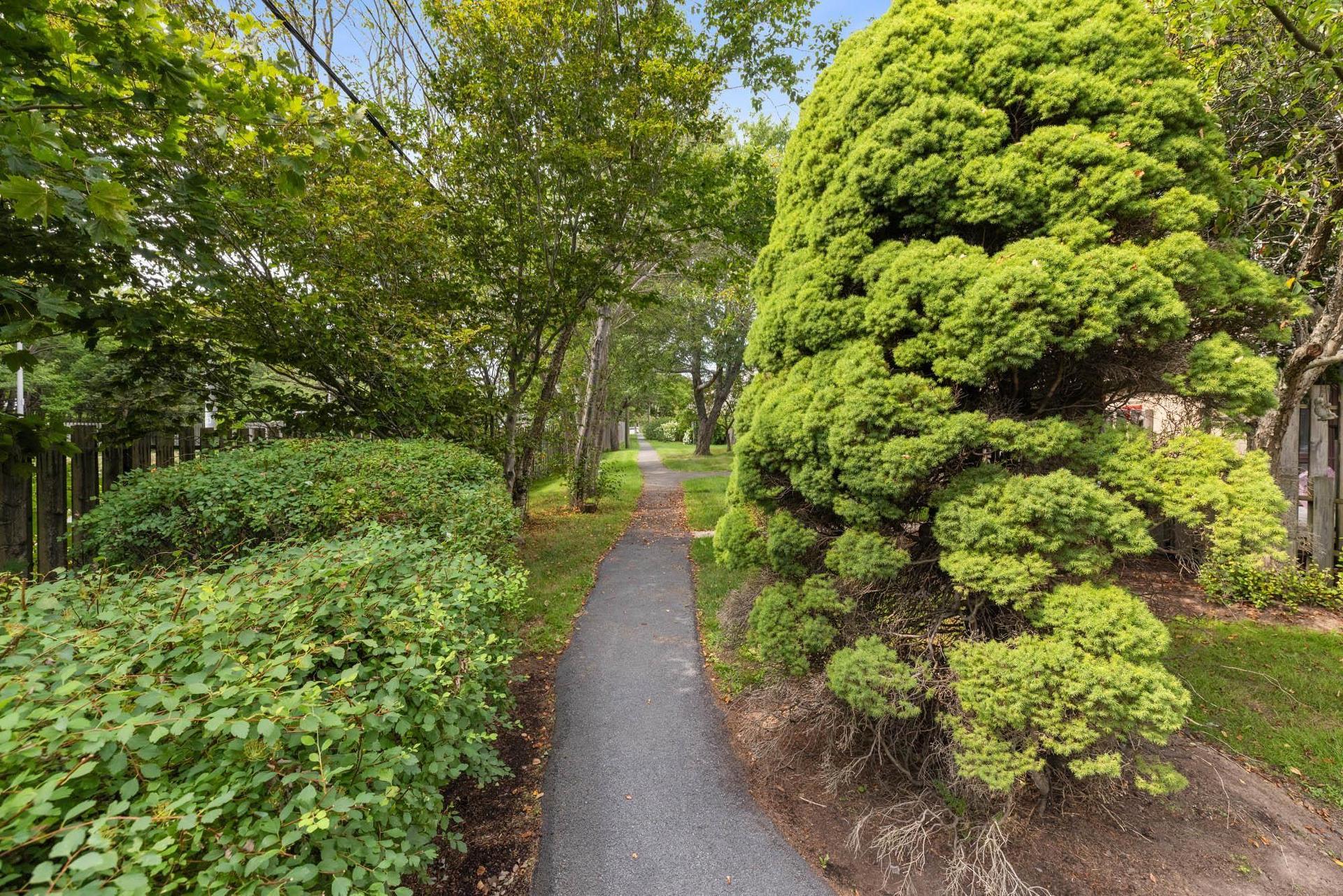 98 Forestside Crescent, Halifax, NS - Outdoor