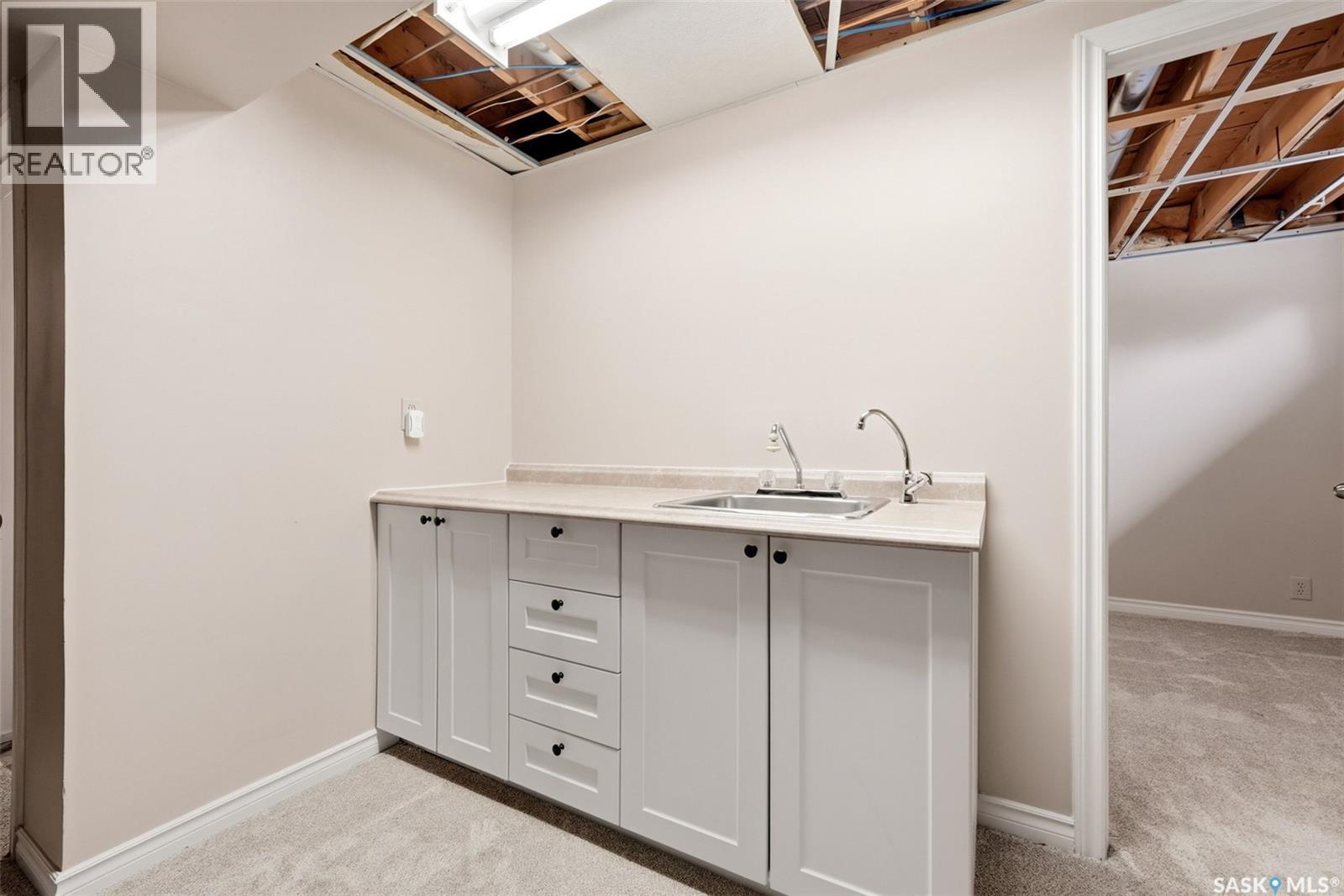 2518 7Th Avenue E, Regina, SK - Indoor Photo Showing Other Room