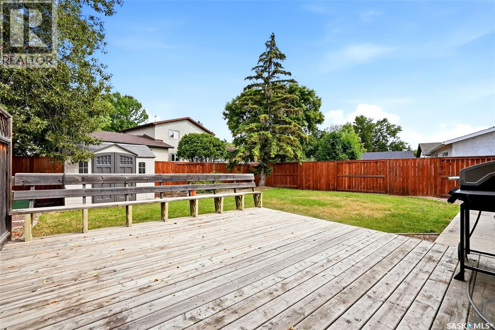 2518 7Th Avenue E, Regina, SK - Outdoor With Deck Patio Veranda