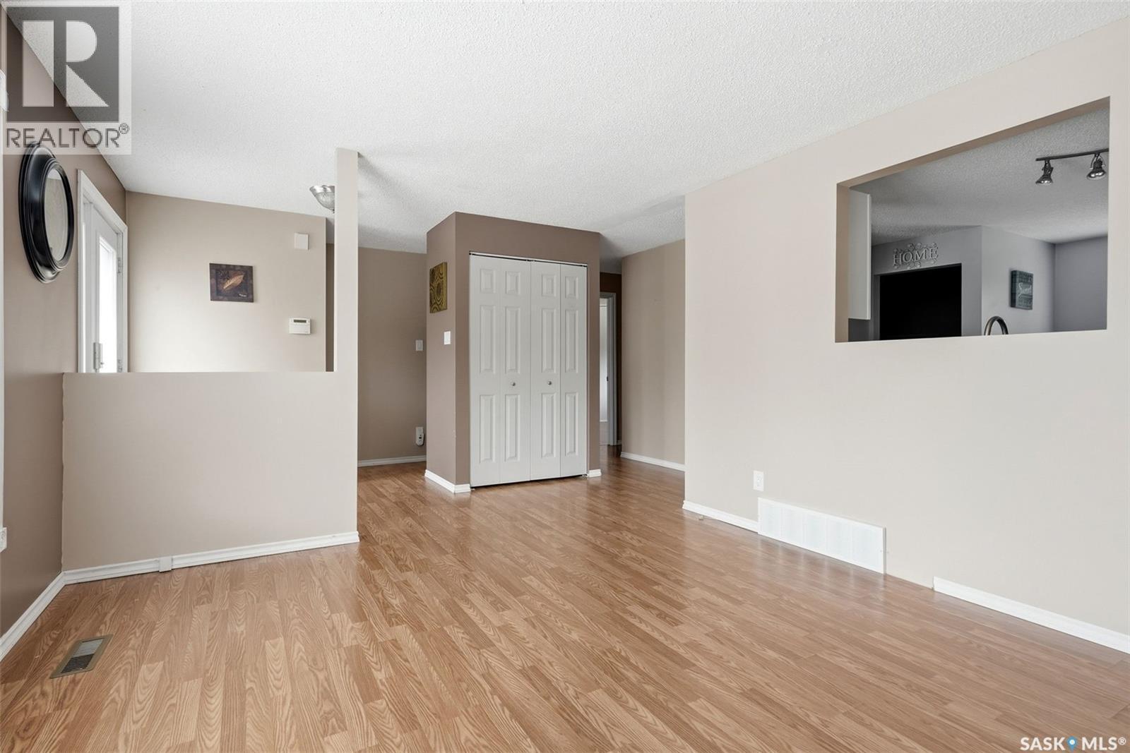 2518 7Th Avenue E, Regina, SK - Indoor Photo Showing Other Room
