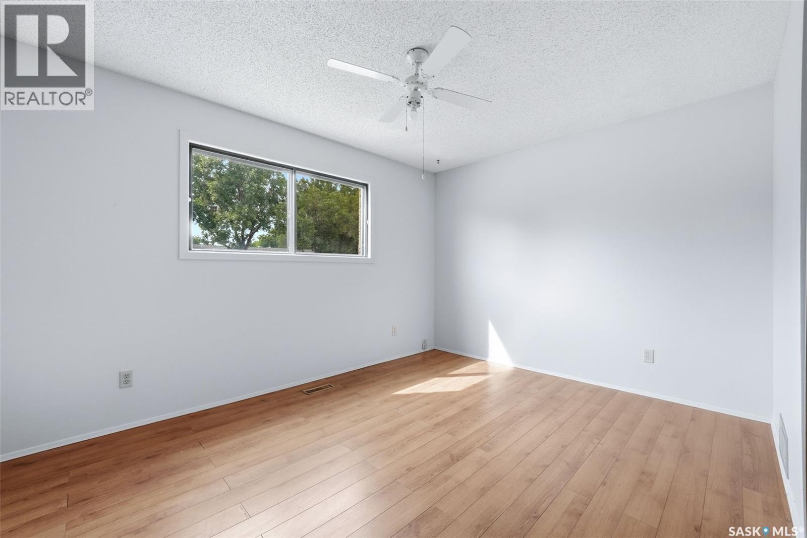 2518 7Th Avenue E, Regina, SK - Indoor Photo Showing Other Room
