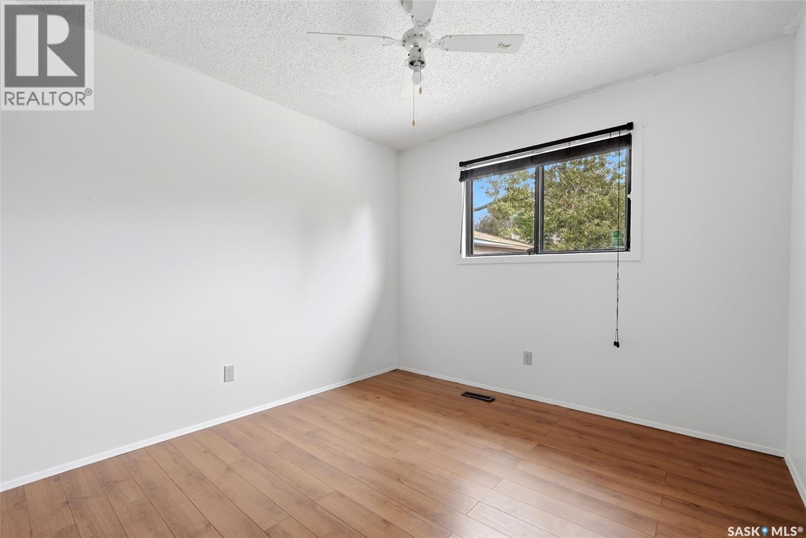 2518 7Th Avenue E, Regina, SK - Indoor Photo Showing Other Room