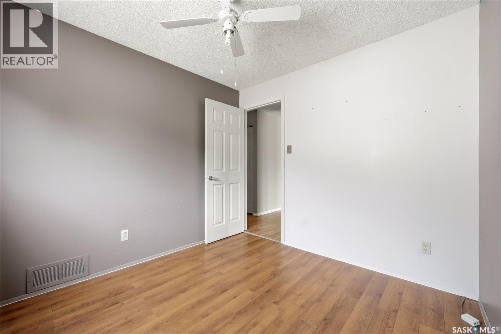 2518 7Th Avenue E, Regina, SK - Indoor Photo Showing Other Room