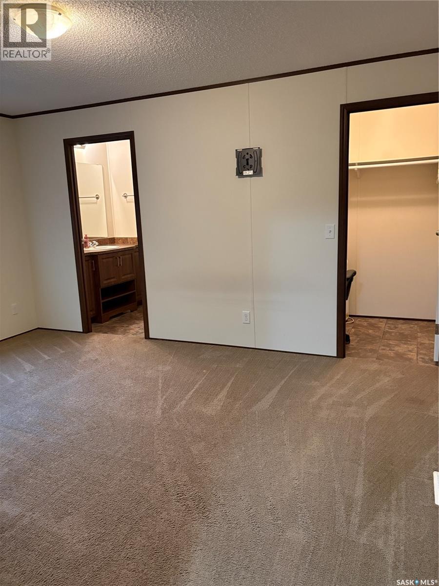69 Railway Avenue, Calder, SK - Indoor Photo Showing Other Room