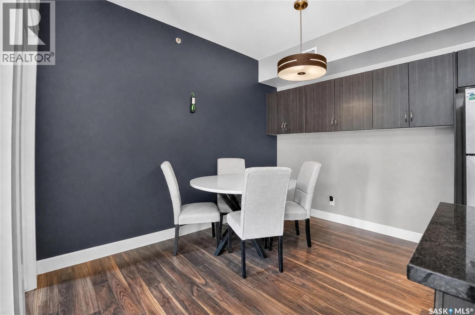 302 721 8Th Street E, Saskatoon, SK - Indoor Photo Showing Dining Room