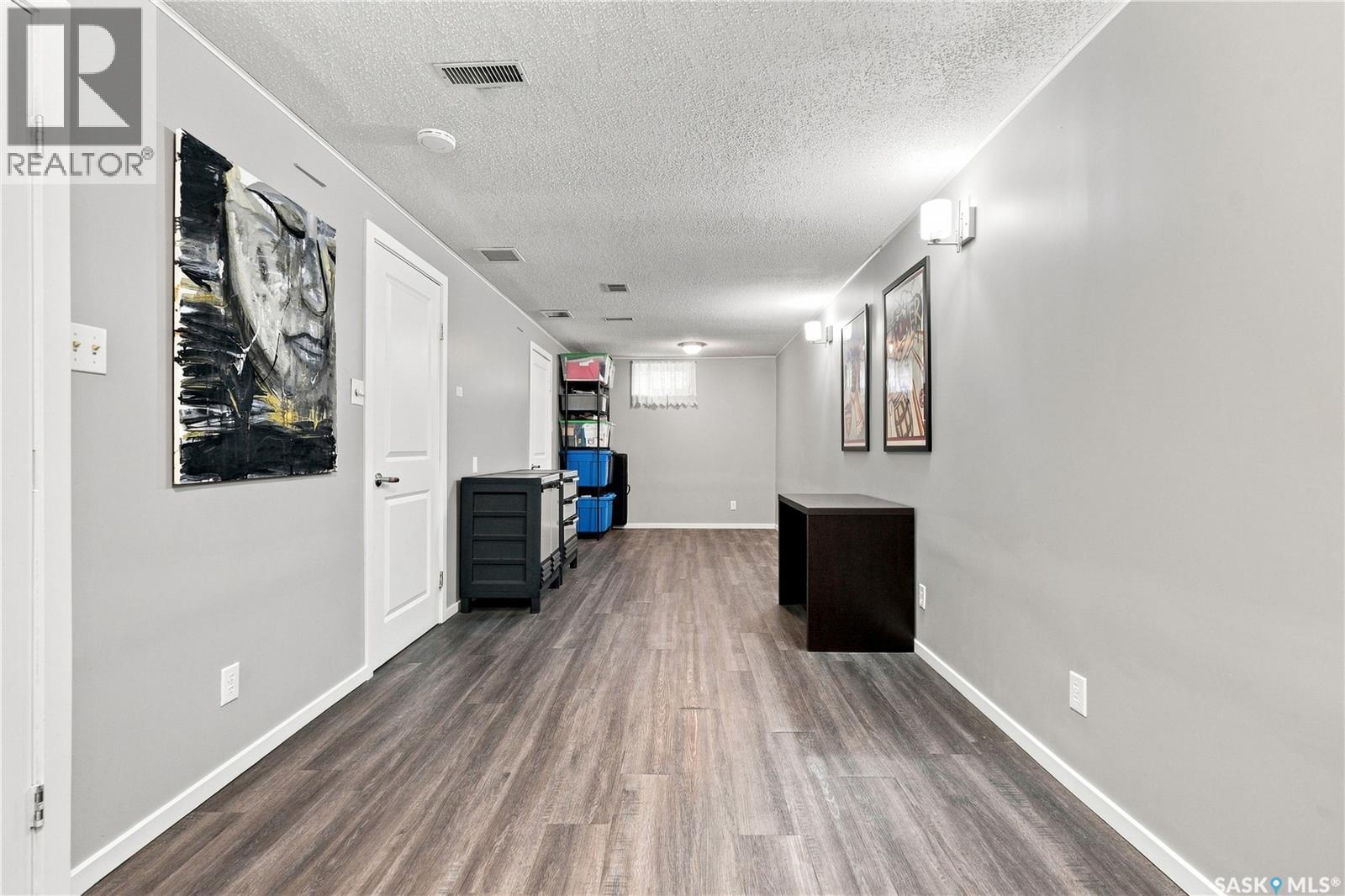 105 Grant Street, Saskatoon, SK - Indoor Photo Showing Other Room
