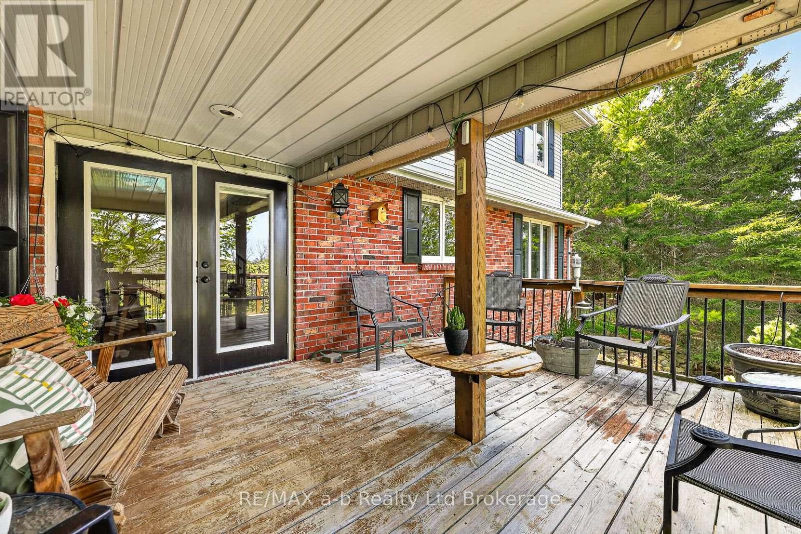 403745 Union Road, Ingersoll (Ingersoll - South), ON - Outdoor With Deck Patio Veranda With Exterior