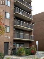 3936 WYANDOTTE Unit# 211 Windsor, ON N8Y 4V1