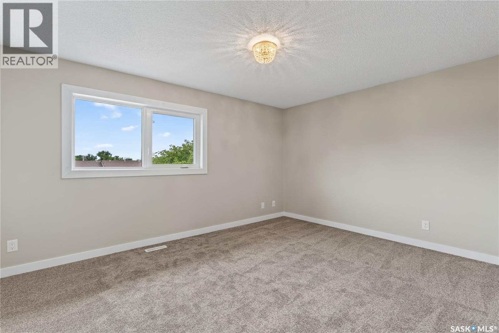 309 7Th Avenue, Humboldt, SK - Indoor Photo Showing Other Room