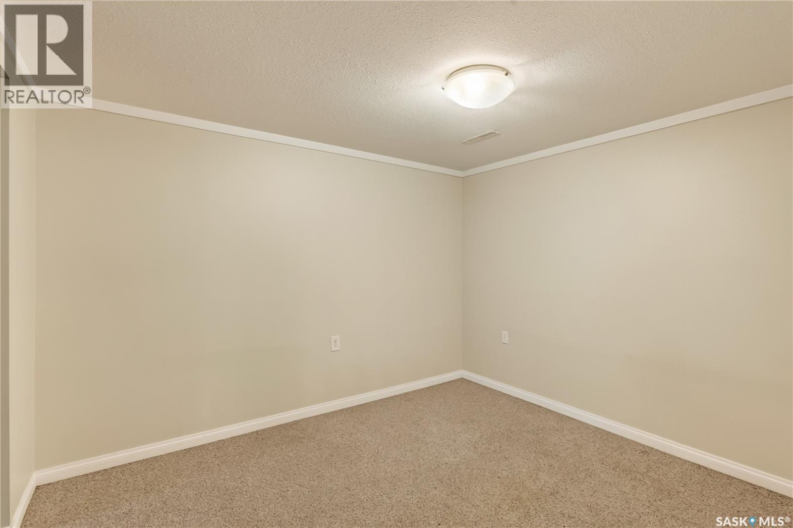 214 Fisher Crescent, Saskatoon, SK - Indoor Photo Showing Other Room
