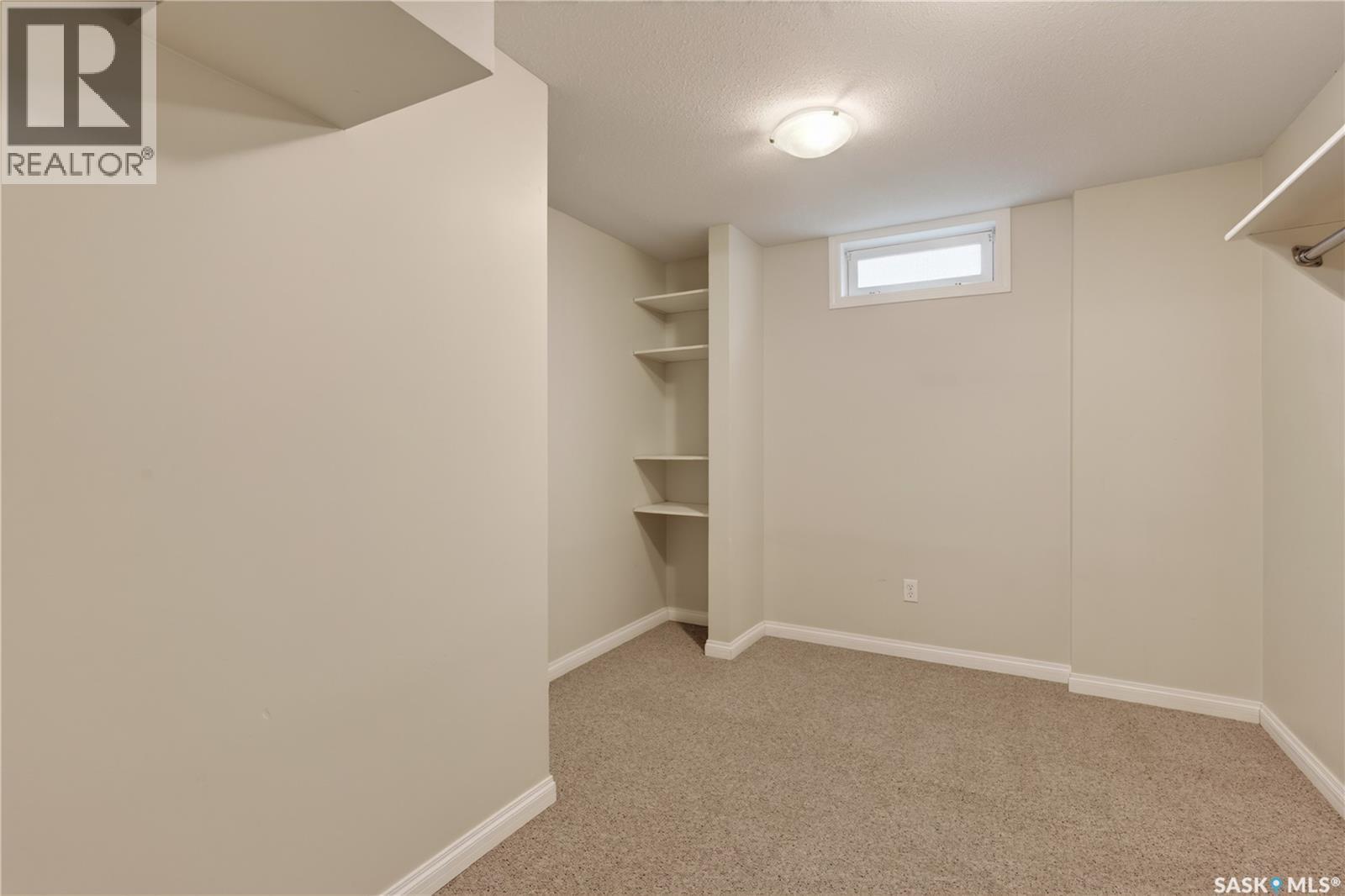 214 Fisher Crescent, Saskatoon, SK - Indoor