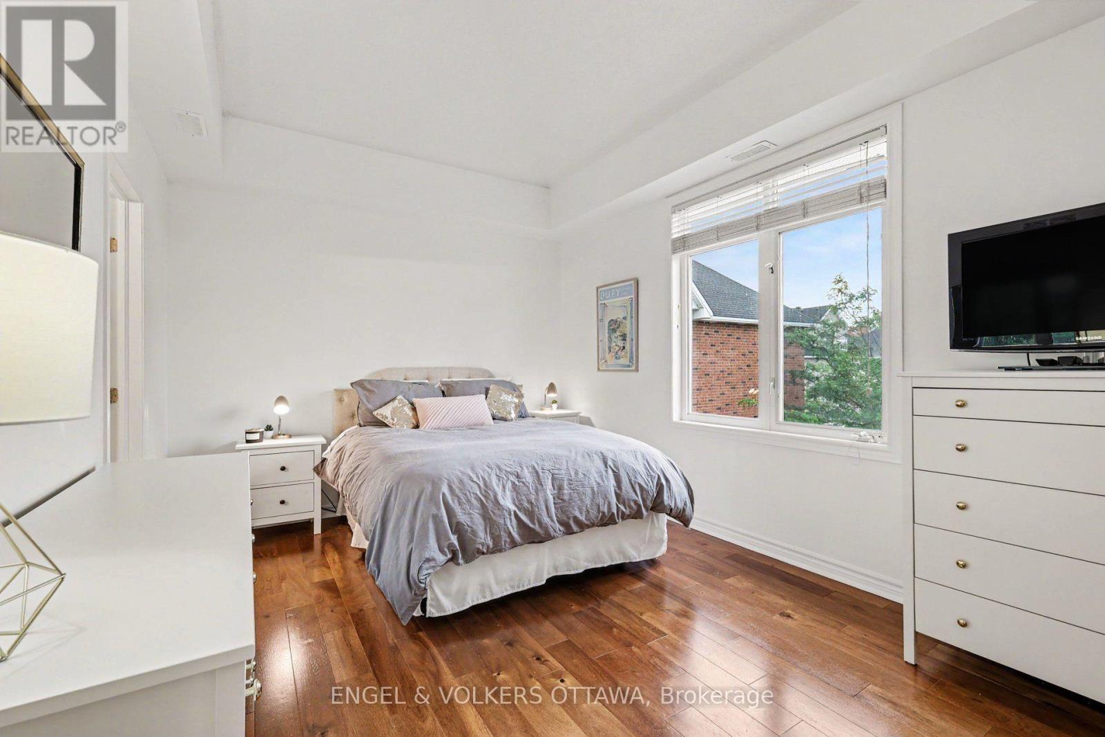 53 Hawkstone Gate, Ottawa, ON - Indoor Photo Showing Bedroom
