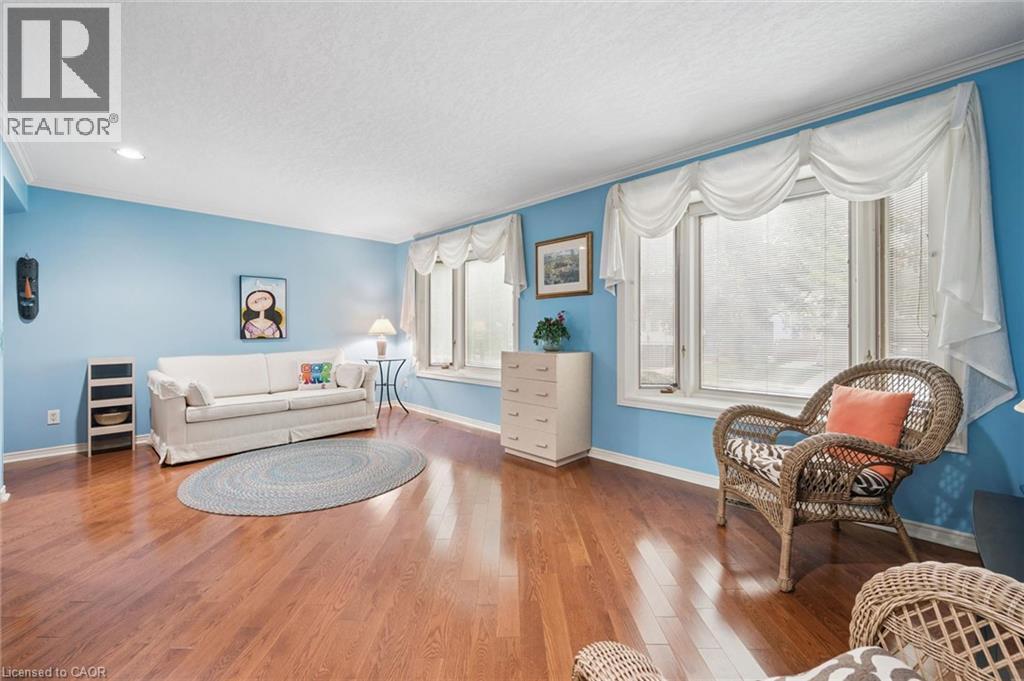 30 Shuh Avenue, Kitchener, ON - Indoor
