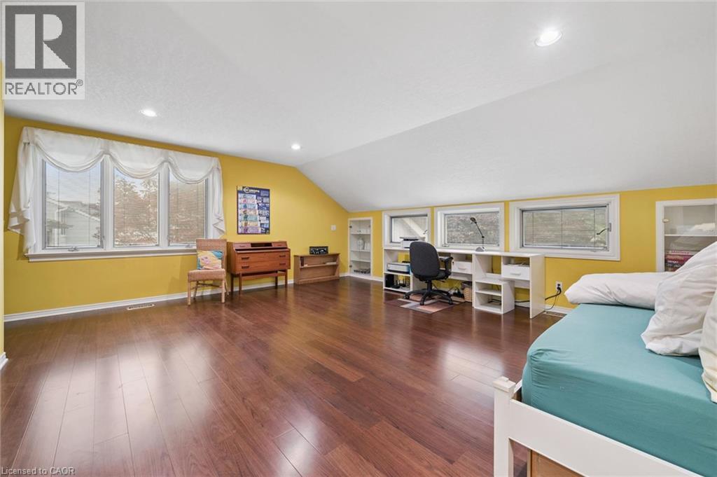 30 Shuh Avenue, Kitchener, ON - Indoor