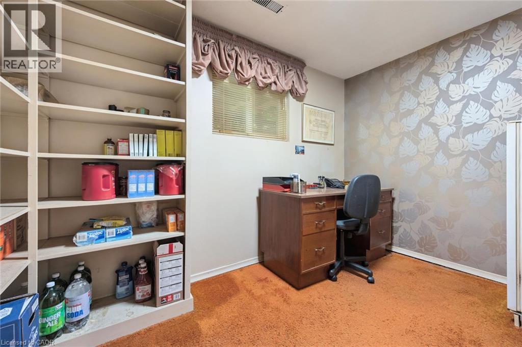 30 Shuh Avenue, Kitchener, ON - Indoor Photo Showing Office