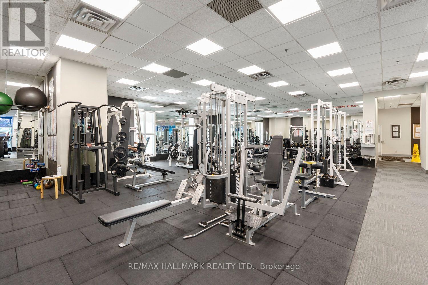 504 - 77 Harbour Square, Toronto, ON - Indoor Photo Showing Gym Room