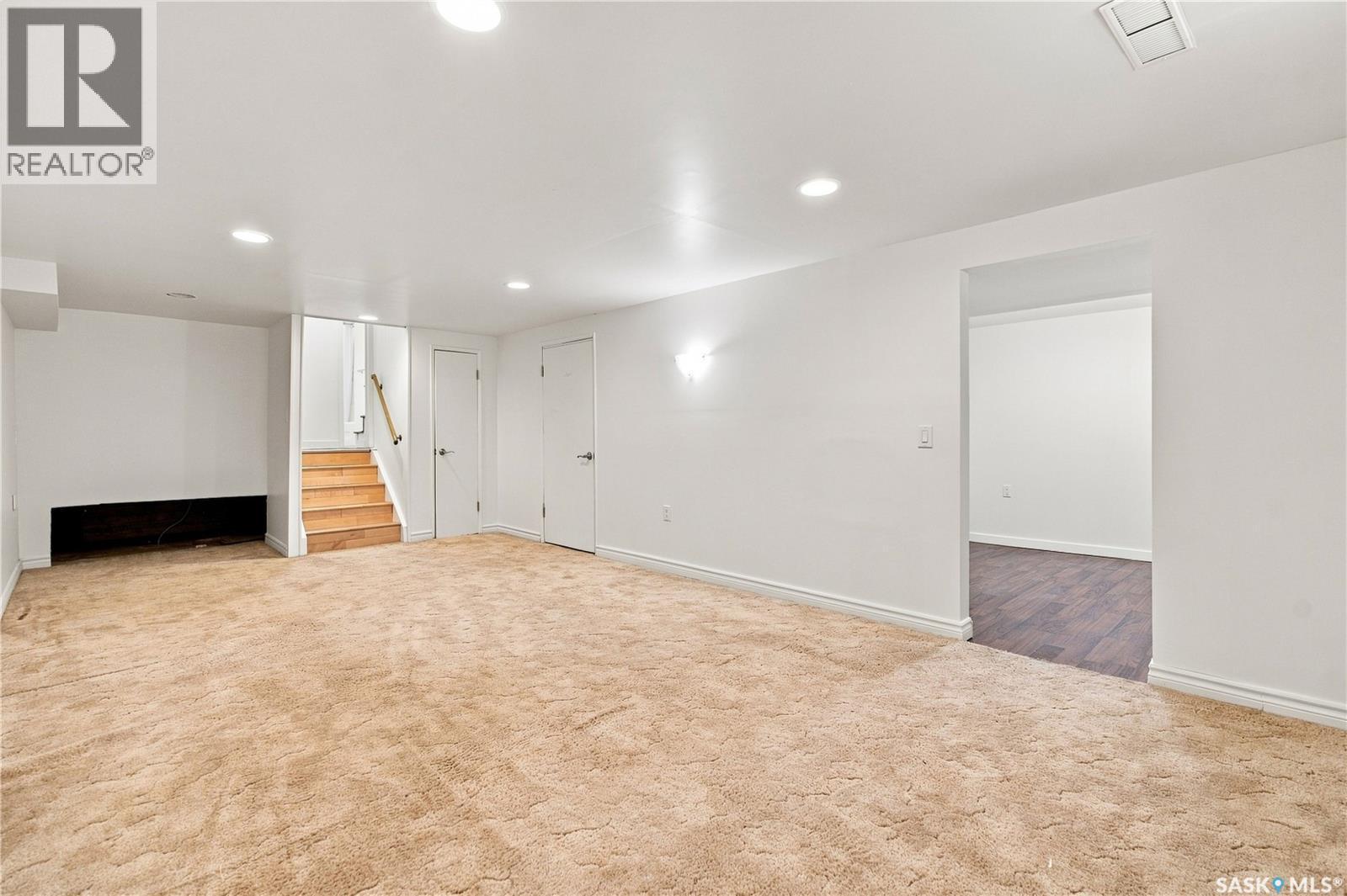 4059 Elphinstone Street, Regina, SK - Indoor Photo Showing Other Room